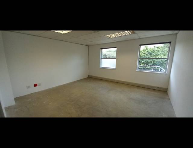 723M² OFFICE TO LET IN WOODMEAD